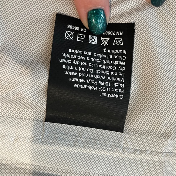 NWOT Helly Hanse Lightweight Rain Jacket Shell - Picture 8 of 8